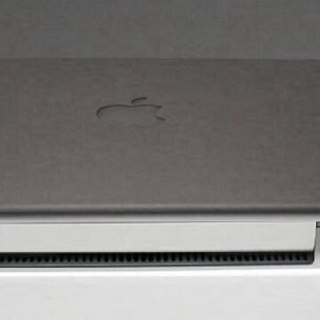 PowerBook da 12″ e da 17″ visti da vicino.