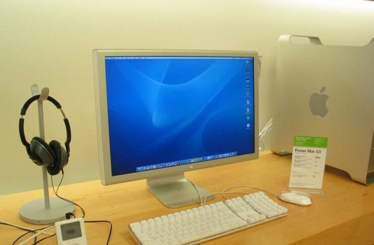 MacBook Air e Led Cinema Display 24″: il Duo degli anni 2000