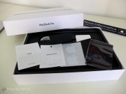 L’unpackaging italiano del primo MacBook Pro Retina