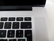 L’unpackaging italiano del primo MacBook Pro Retina