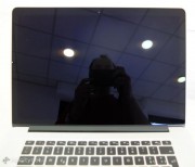 L’unpackaging italiano del primo MacBook Pro Retina