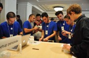 Apple Store Torino: una grande folla per l’inaugurazione