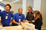 Apple Store Torino: una grande folla per l’inaugurazione