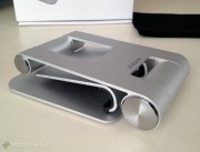Stand in Alluminio ripiegabile per iPad e MacBook Air di Anycast Solutions: la recensione