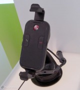 Visto @ IFA 2012: il kit TomTom Kit vivavoce pronto per iPhone 5 e il software sempre più social