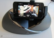 JBL OnBeat Air: il sistema dock per gustarsi film e musica con iPhone e iPad anche via Airplay