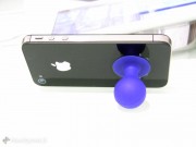 Bulo Stand Up: una ventosa geniale per iPhone, iPod touch, FaceTime e…