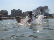 La custodia impermeabile per fotocamera di AnyCast Solutions in prova