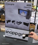 Visto@CES 2013: Snappgrip è l’impugnatura che trasforma iPhone in una digicamera punta e scatta