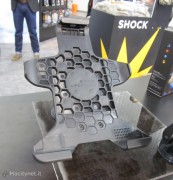 CES 2013: LifeProof presenta la custodia rugged per iPhone 5, una marea di accessori e l’accordo con Belkin