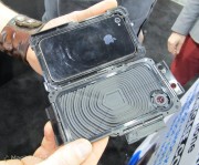 CES 2013: Hitcase Pro è la super protezione per l’iPhone per sport estremi e riprese HD