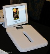 CES 2012: Withings Smart Baby Scale, bilancia WiFi e Bluetooth per pesare i bambini