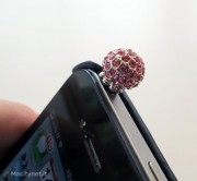 Plugo Diamond e Crystal Ball: fa brillare l’iPhone e protegge la presa Jack da polvere e acqua
