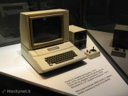 Steve Jobs 1955-2011: ”Think Business” il percorso della mostra di Torino nella fotogallery