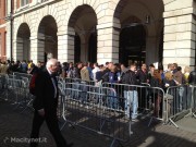 iPhone 5: ancora fila a Covent Garden in attesa del tutto esaurito