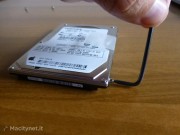 Metti il turbo al Mac con l’SSD – Parte 1 rimuovere il disco fisso e installare l’SSD