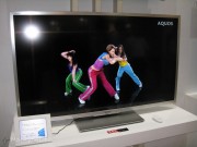 Ceatec 2011: da Sharp la TV del futuro, super leggera e con risoluzione 4 volte quella HD