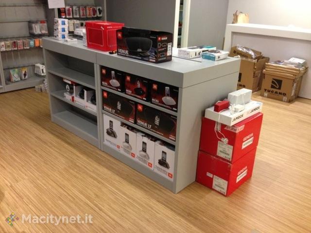 Juice apre a Torino: festeggia con sconti sui Mac e 3 iPad mini in regalo il 4 e 5 maggio Juice apre a Torino: festeggia con sconti sui Mac e 3 iPad mini in regalo il 4 e 5 maggio