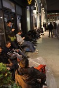 In fila per l’iPhone 4S, a Covent Garden a Londra circa 200 persone