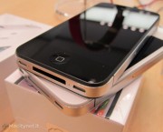 Nuovo iPhone 4S, le prime immagini dell’unpackaging