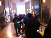 Giorno del lancio di iPad, a Parigi code ma poca ressa