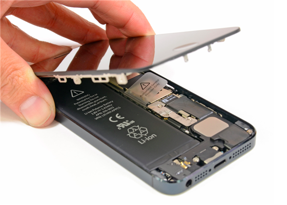 Apple negli USA ora ripara gli schermi di iPhone
