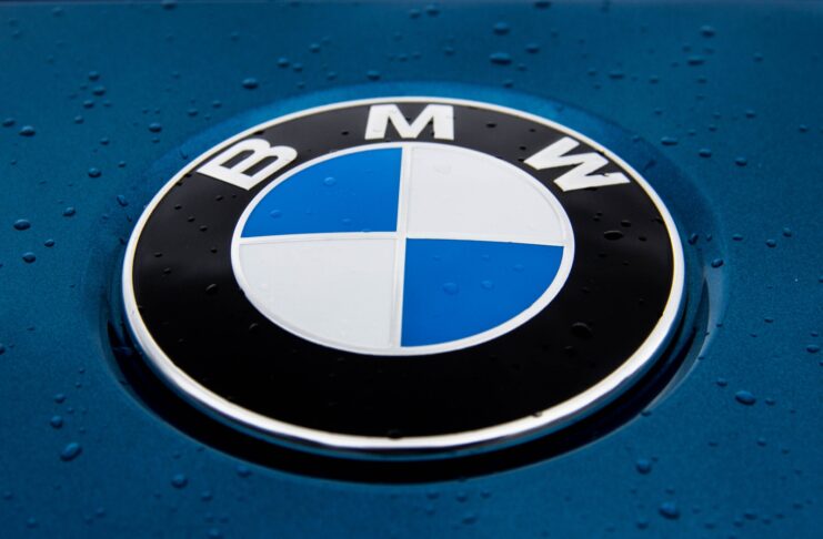 Siri Eyes Free disponibile su BMW iDrive; in USA dal 2014