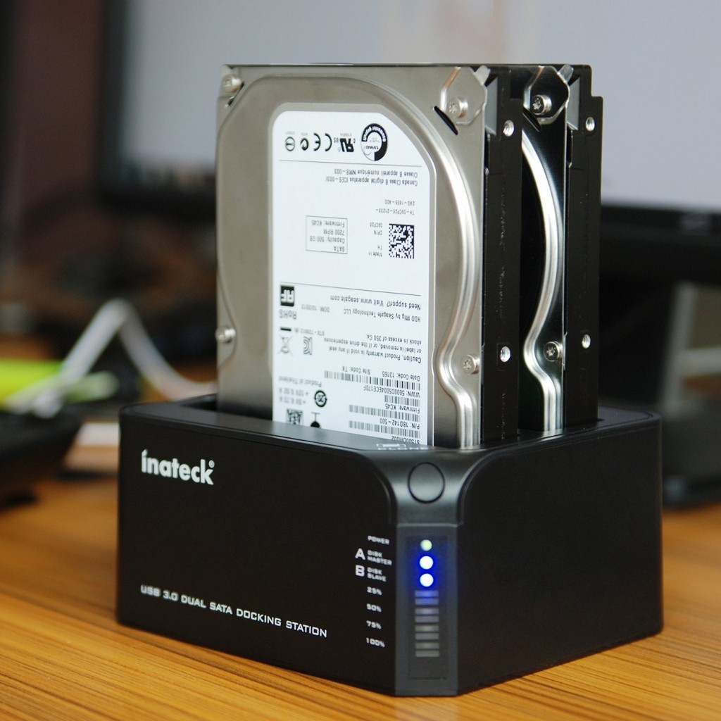 Inateck FDU3C2, dock dischi SATA su Mac e per clonazione 38 euro