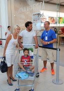 La gente nell’Apple Store di Rimini