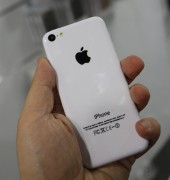 iPhone 5C e iPhone 5S cover da Benjamins a IFA 2013