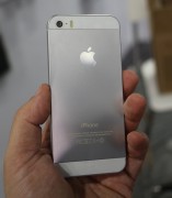 iPhone 5C e iPhone 5S cover da Benjamins a IFA 2013