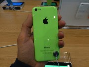 Apple Store Berlino: tutti i colori dell’iPhone 5c