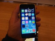 Apple Store Berlino: tutti i colori dell’iPhone 5c
