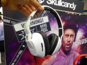 IFA 2013: Skullcandy Crusher, le cuffie sovralimentate per bassi sconvolgenti