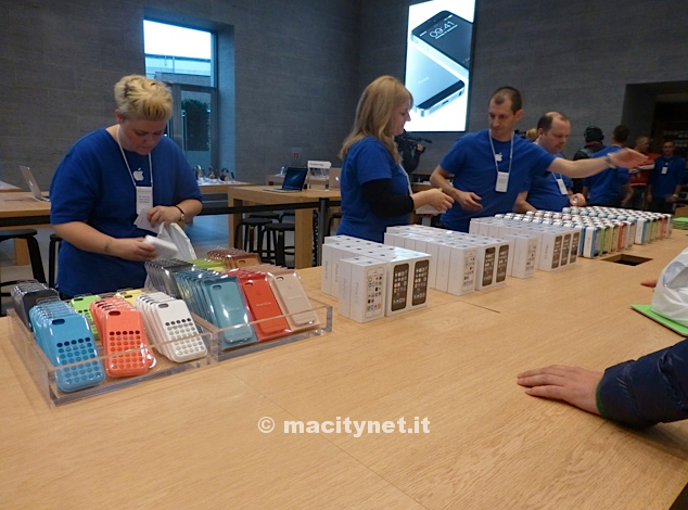 iPhone 5s e iPhone 5c apple store Berlino