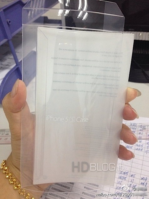 iPhone 5S: in rete appare la confezione di una nuova cover in pelle di Apple iPhone 5s cover in pelle 2