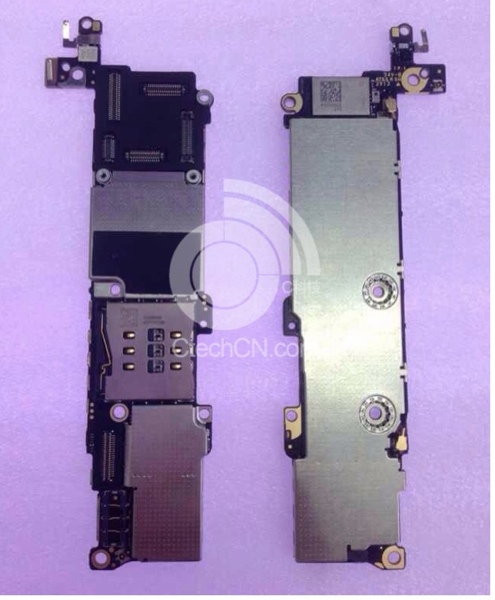 iPhone 5C, online le foto della scheda madre e anche le foto della scatola di iPhone 5S