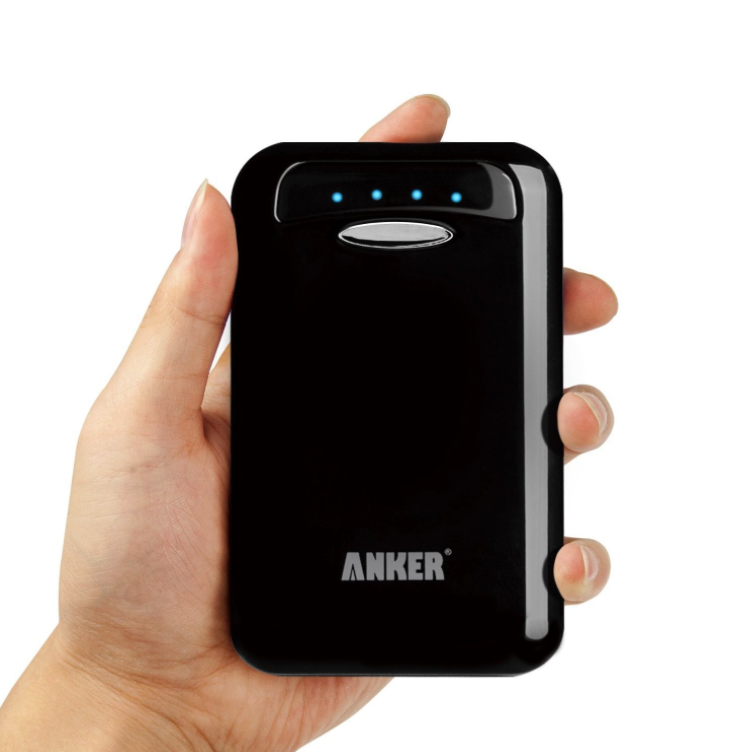 Anker E5, batteria ultrapotente da 15000 mAh: energia da vendere per iPhone e ipad, in sconto a 40 euro Anker E5
