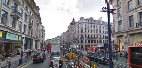 iBeacon in Regent Street 800