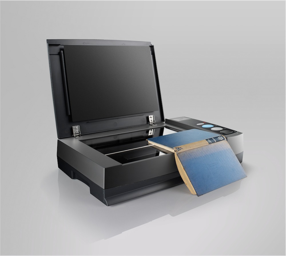 Plustek OpticBook 3900: lo scanner di libri che elimina le ombre