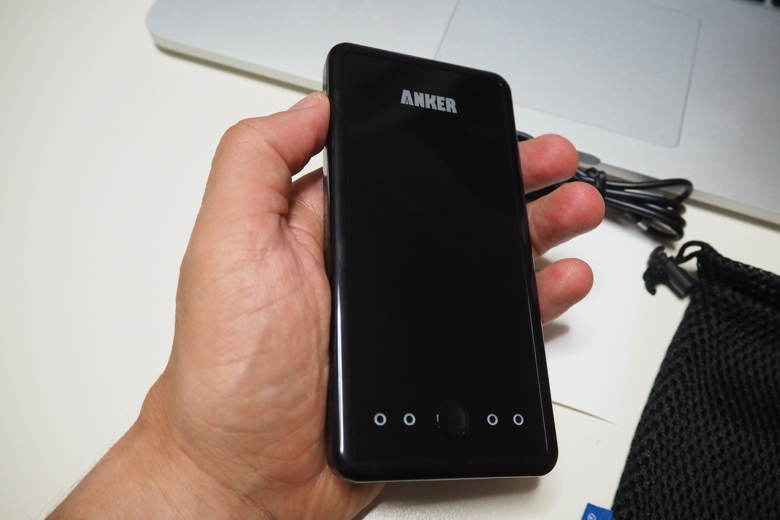 Anker Astro E3 10.000 mAh, la miglior batteria per ricaricare iPhone e iPad, sconto a 29€