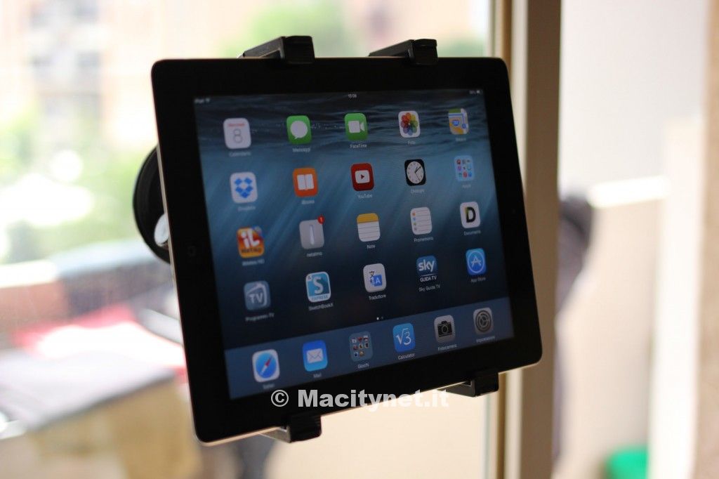 Recensione supporto a ventosa per tablet