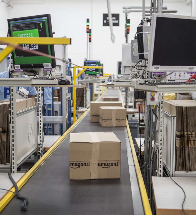 Amazon Pickup Point ora gli ordini si ritirano anche in 10.000 uffici