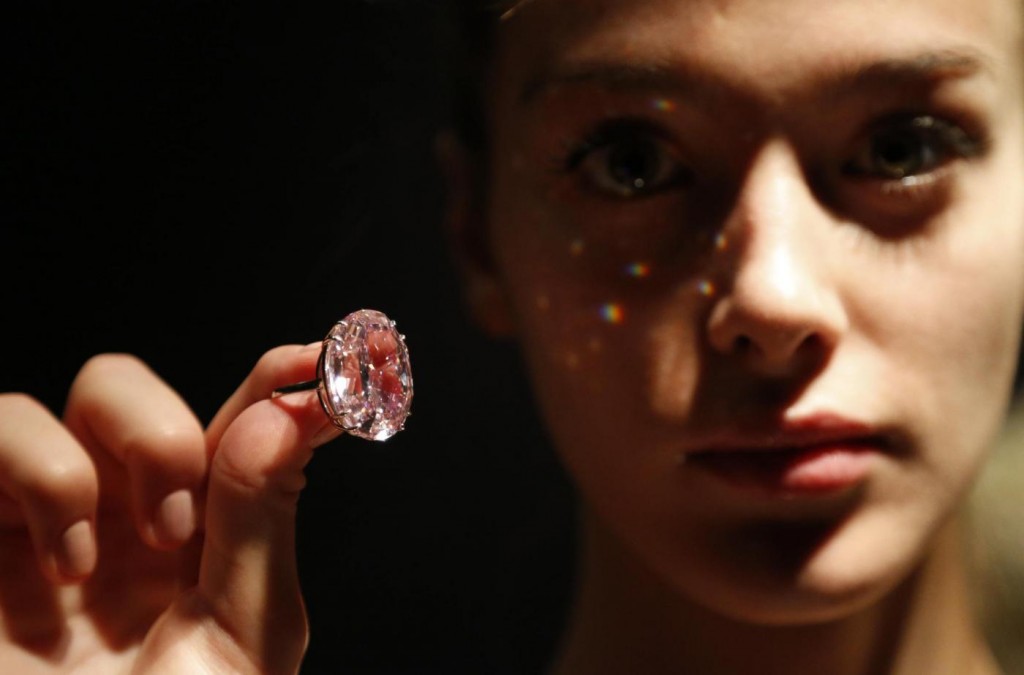 Pink Star, il diamante rosa più grande del mondo, andrà all'asta