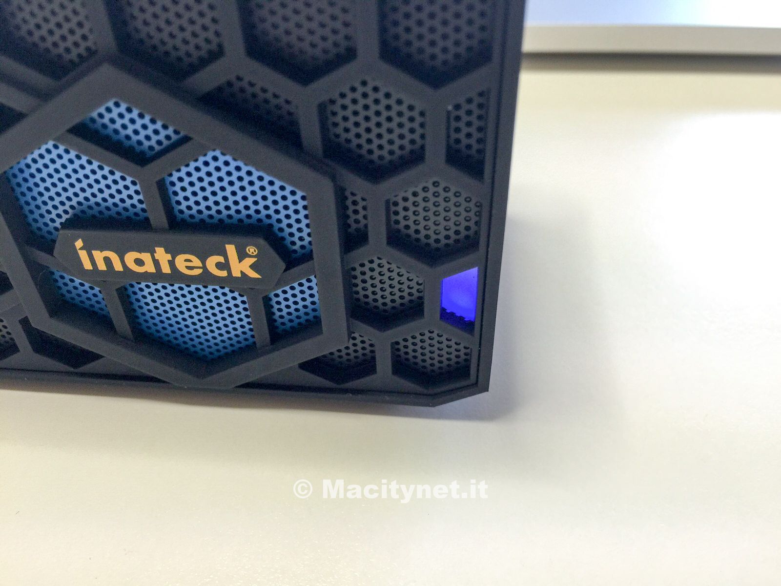 Recensione Inateck BCST10, altoparlante Bluetooth piccolo, potente