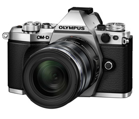 Olympus OM-D E-M5 Mark II, confermata la nuova mirrorless da 40 MP e due nuovi obiettivi Olympus OM-D E-M5 Mark II