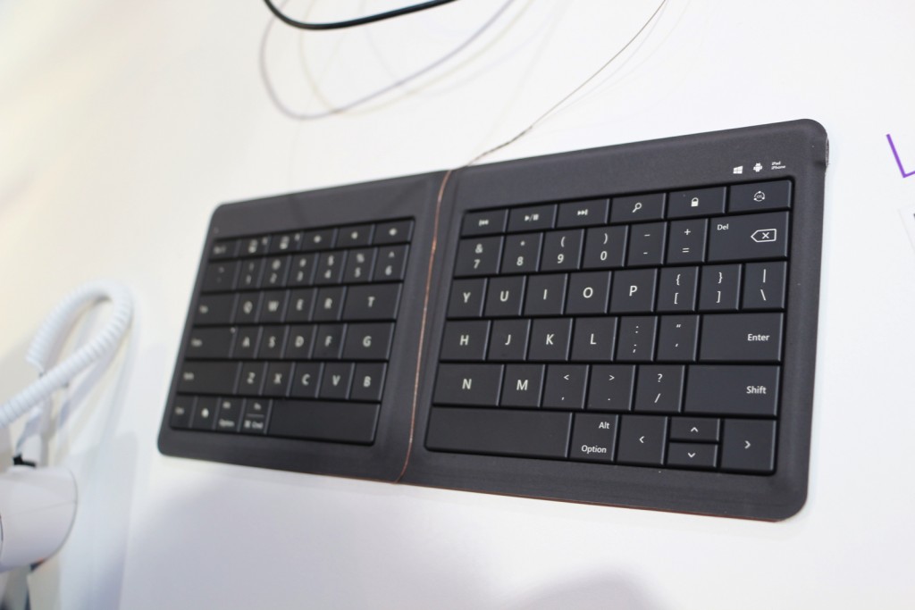 Universal Foldable Keyboard-3