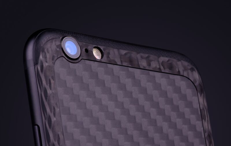 iPhone in fibra di carbonio a 6500 dollari da Feld & Volk