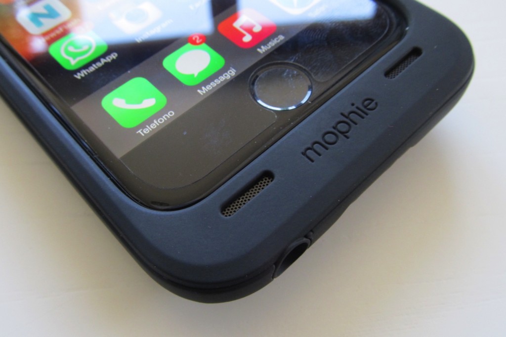 Il microfono di iPhone ora e' collocato sul fronte