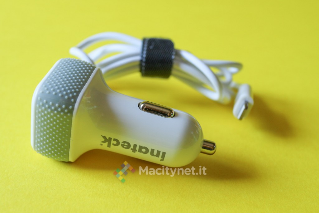 Recensione Inateck AL2011